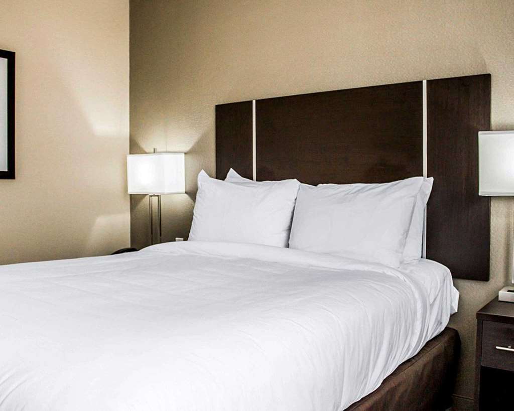 Pitkin Hotel Nueva York Habitación foto